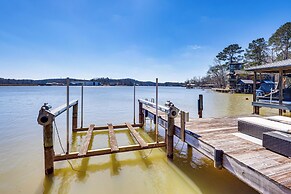 Lake Access & Boat Dock: Getaway in Dadeville!