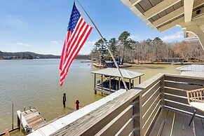 Lake Access & Boat Dock: Getaway in Dadeville!