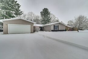 3 Mi to Dtwn Alpena: Family Home w/ Seasonal Pool!