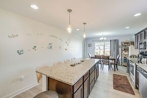 1 Mi to Colonial Beach Boardwalk: Home w/ Fire Pit