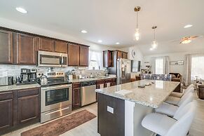 1 Mi to Colonial Beach Boardwalk: Home w/ Fire Pit