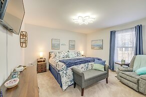 1 Mi to Colonial Beach Boardwalk: Home w/ Fire Pit