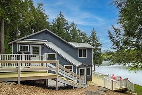 Lakefront Home w/ Seasonal Dock in Limerick!