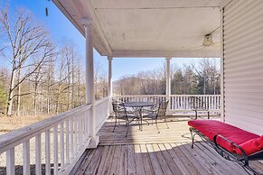 Family Home w/ Game Room & Decks in Etlan!