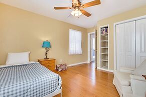 Family Home w/ Game Room & Decks in Etlan!