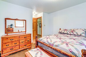 1 Mi to Dtwn Mountain View: Home w/ Deck