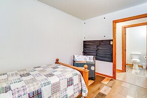 1 Mi to Dtwn Mountain View: Home w/ Deck