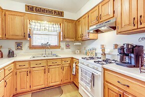 1 Mi to Dtwn Mountain View: Home w/ Deck