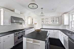 Oceanstone by Rove Estate w Pool Beach Access