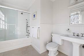 Oceanstone by Rove Estate w Pool Beach Access