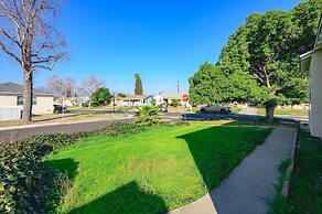 Cozy Stylish Home Spacious Fully Equipped Stay