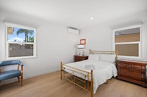 Cozy Stylish Home Spacious Fully Equipped Stay