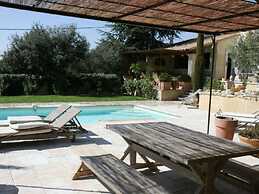 Cosy Villa With Private Pool La Chaleureuse