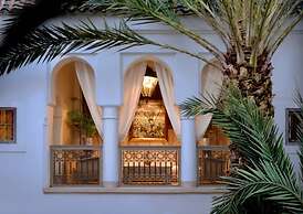Magnificent Riad in Midina With Swimming Pool