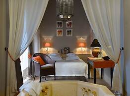 Magnificent Riad in Midina With Swimming Pool