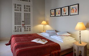 Magnificent Riad in Midina With Swimming Pool