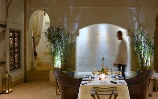 Magnificent Riad in Midina With Swimming Pool