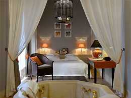 Magnificent Riad in Midina With Swimming Pool