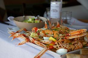 Magnificent Riad in Midina With Swimming Pool