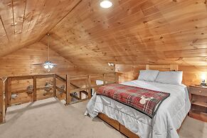 Hillside Hideaway 2 Bedroom Cabin