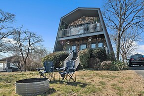 Beautiful Lakeview Chateau With Stunning Views 3 Bedroom Home