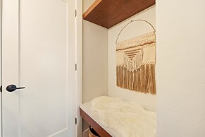 Seventh Mt 1417/1418 1 Bedroom Condo