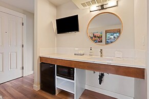 Seventh Mt 1417/1418 1 Bedroom Condo