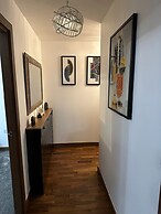 Charming Dartford Apartment Retreat