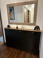 Charming Dartford Apartment Retreat