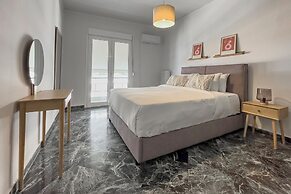 Phaedrus Living Koukaki Verdant Marble