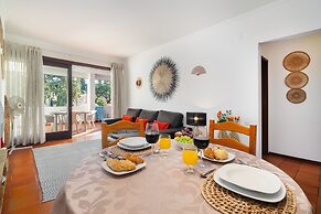 Balaia Sunshine Apartment