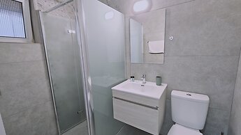 00 HA - HA DE CO D in Ayia Napa