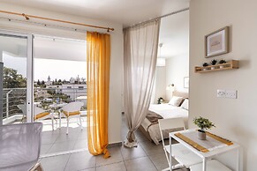 153 NIC - Stay Sunflower Delight Studio