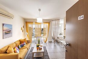 153 NIC - Stay Sunflower Delight Studio