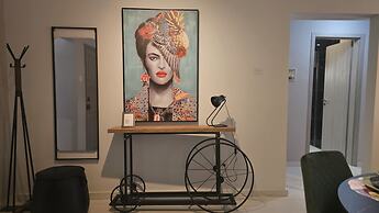 151 NIC - Stay Art Style Apartment