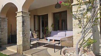 62 APH - Stay Aphrodite Hills Apartment