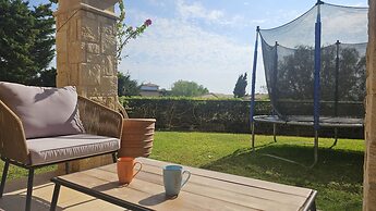 62 APH - Stay Aphrodite Hills Apartment