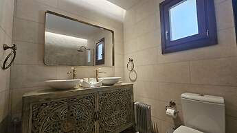 62 APH - Stay Aphrodite Hills Apartment