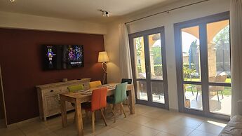 62 APH - Stay Aphrodite Hills Apartment