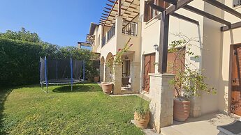 62 APH - Stay Aphrodite Hills Apartment