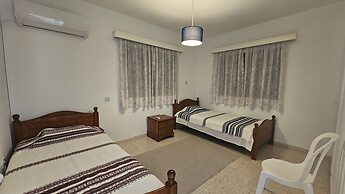 74 PRO - Stay Retro Retreat