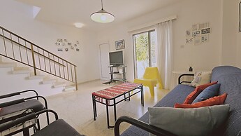 74 PRO - Stay Retro Retreat