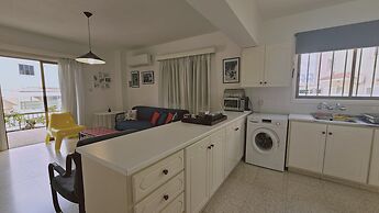 74 PRO - Stay Retro Retreat