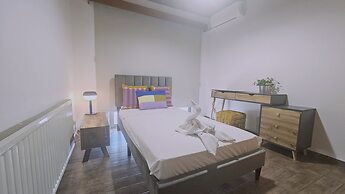 39 EGM - Stay Uptown Apartment