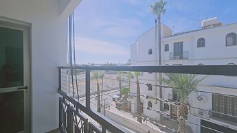 39 EGM - Stay Uptown Apartment