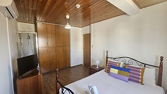 39 EGM - Stay Uptown Apartment