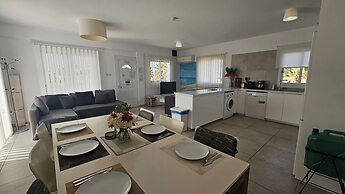 55 ATH - Stay Villa Harsha