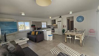 55 ATH - Stay Villa Harsha