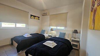 55 ATH - Stay Villa Harsha