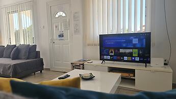 55 ATH - Stay Villa Harsha